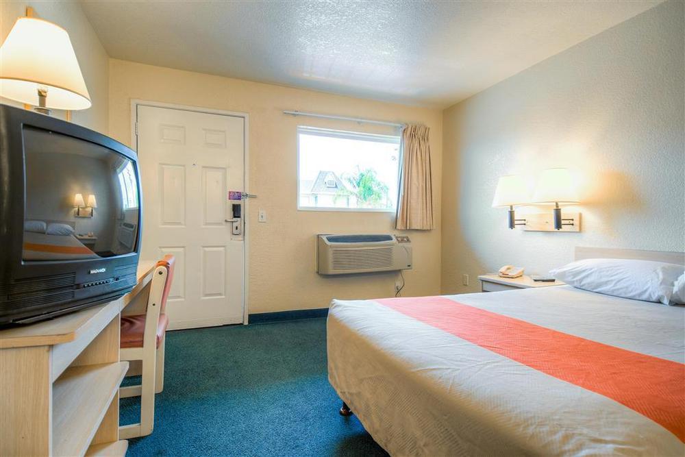 Motel 6-Anaheim, Ca - Fullerton East Habitación foto